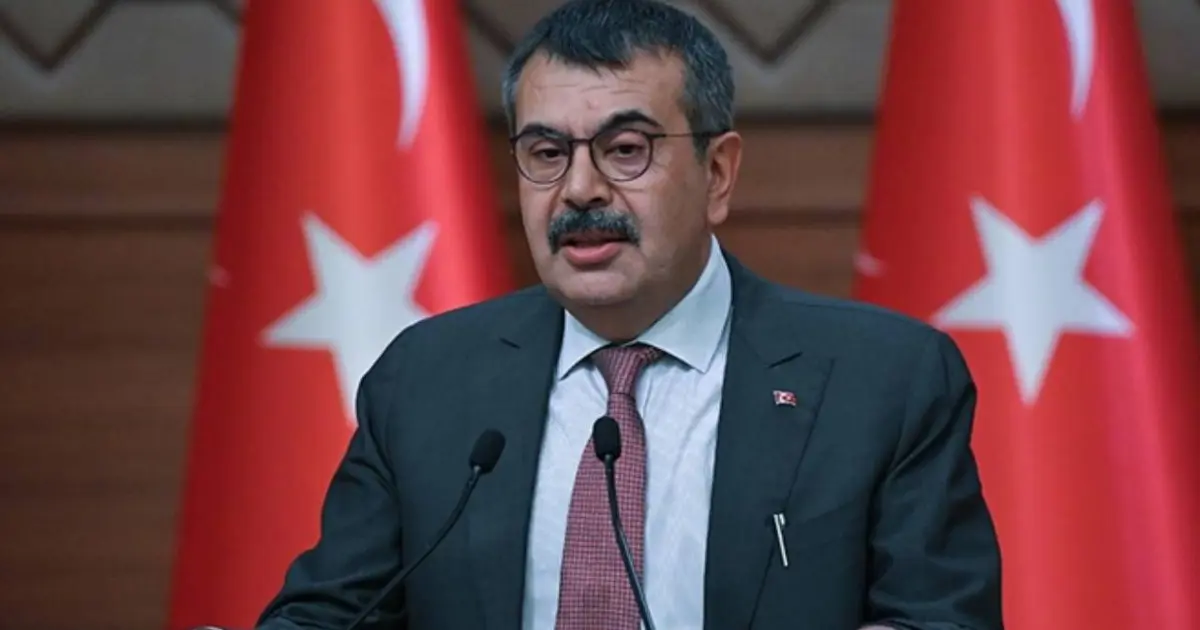 Öğretmenler Günü’nde Bakan Tekin’den Yürekten Mesaj: Eğitimin Kahramanlarına Selam!