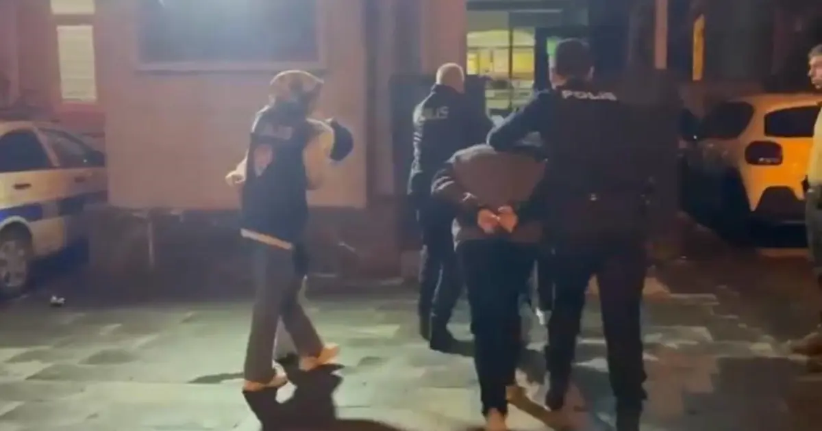 Sahte Altın Kumpası: Sarrafi Dolandırıcılar Yakayı Ele Verdi!