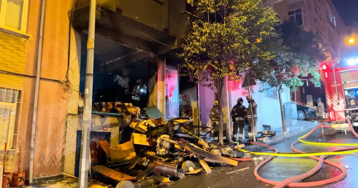 Bağcılar’da Beş Katlı Bina Alevler İçinde Kaldı!