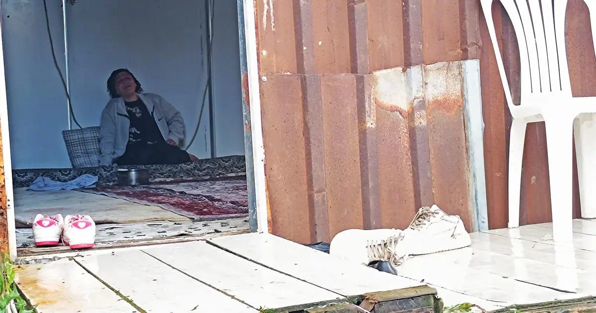 Anne, Heyelanda Kayıp Kızının Ardından Gözyaşlarına Boğuldu: “Güvende Olsun Diye Göndermiştim”