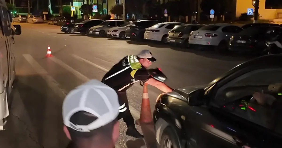 Anksiyete Krizi Sonrası Korkunç Kaza: Polis Aracına Çarpıp Kaçtı!