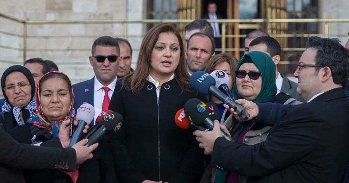 Burcu Köksal’dan Sürpriz Açıklama: AK Parti’ye Katıldığını Duyurdu!