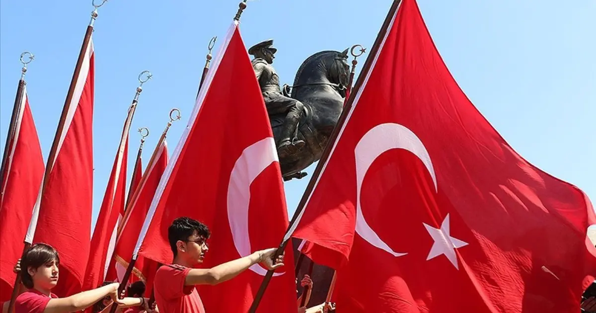 19 Mayıs Resmi Tatil Mi? Okullarda Tatil Durumu ve 2026 Resmi Tatil Günleri Hakkında Her Şey!