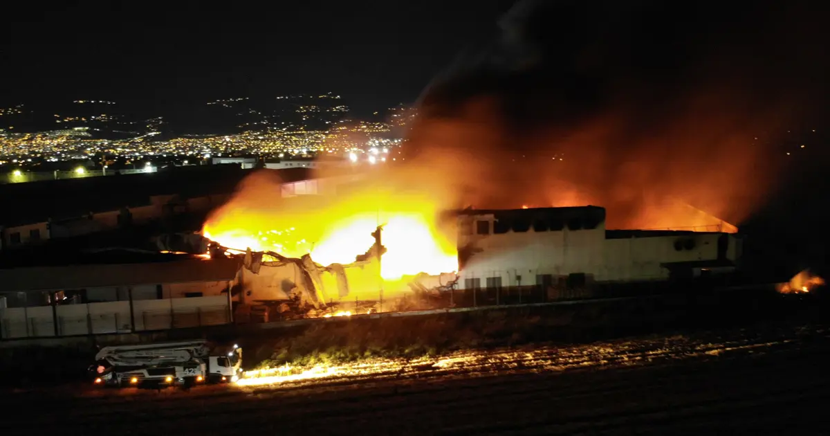 Kahramanmaraş’ta Tekstil Fabrikasında Korkutan Yangın!