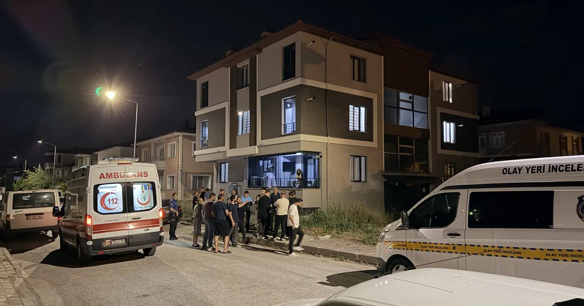 Eski Eşini ve Yanındaki Kişiyi Katletti, Teslim Oldu!