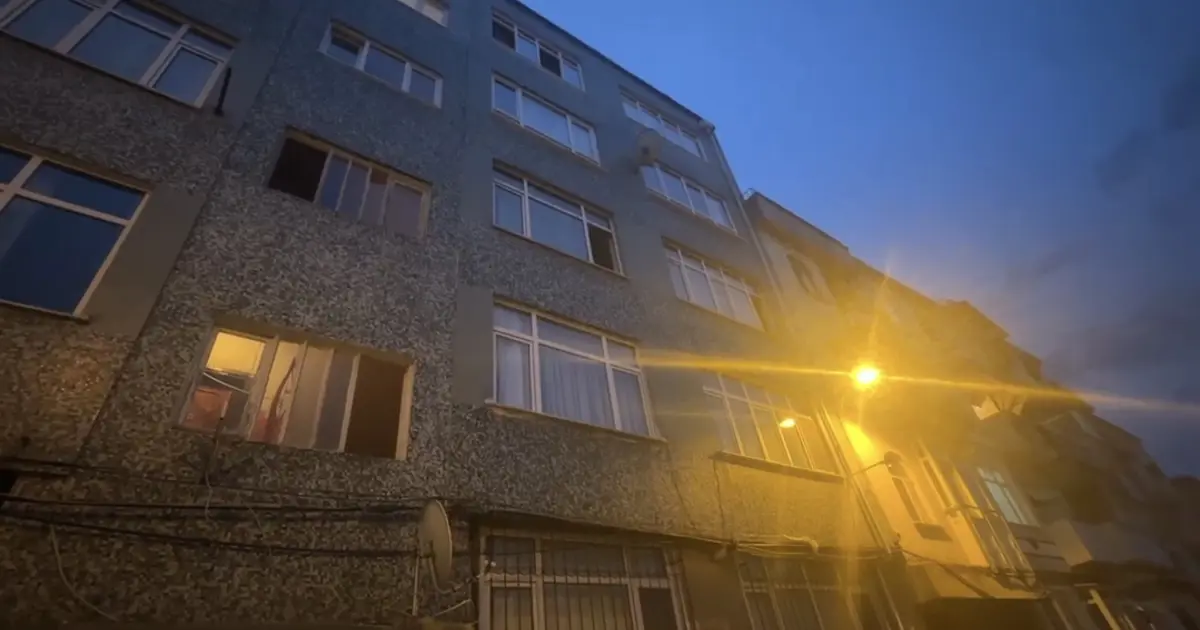 Beşinci Kattan Düşen Kadın, Cam Silme Kazasında Hayatını Kaybetti