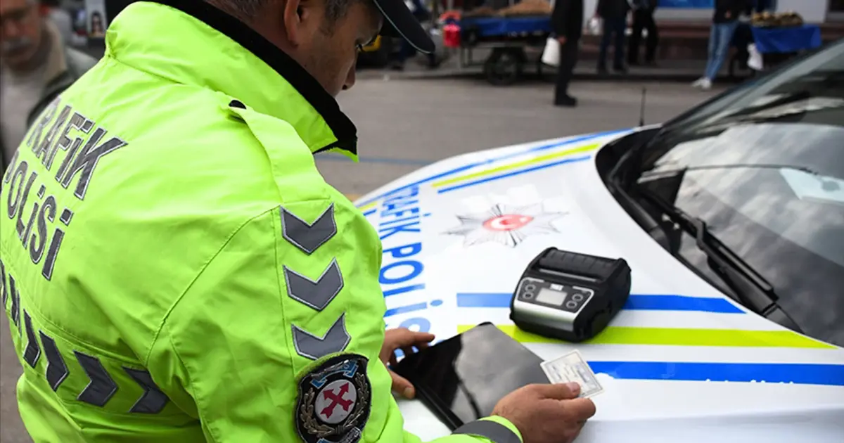 Yeni Trafik Yönetmeliğiyle Yolda Devrim: Neler Değişiyor?