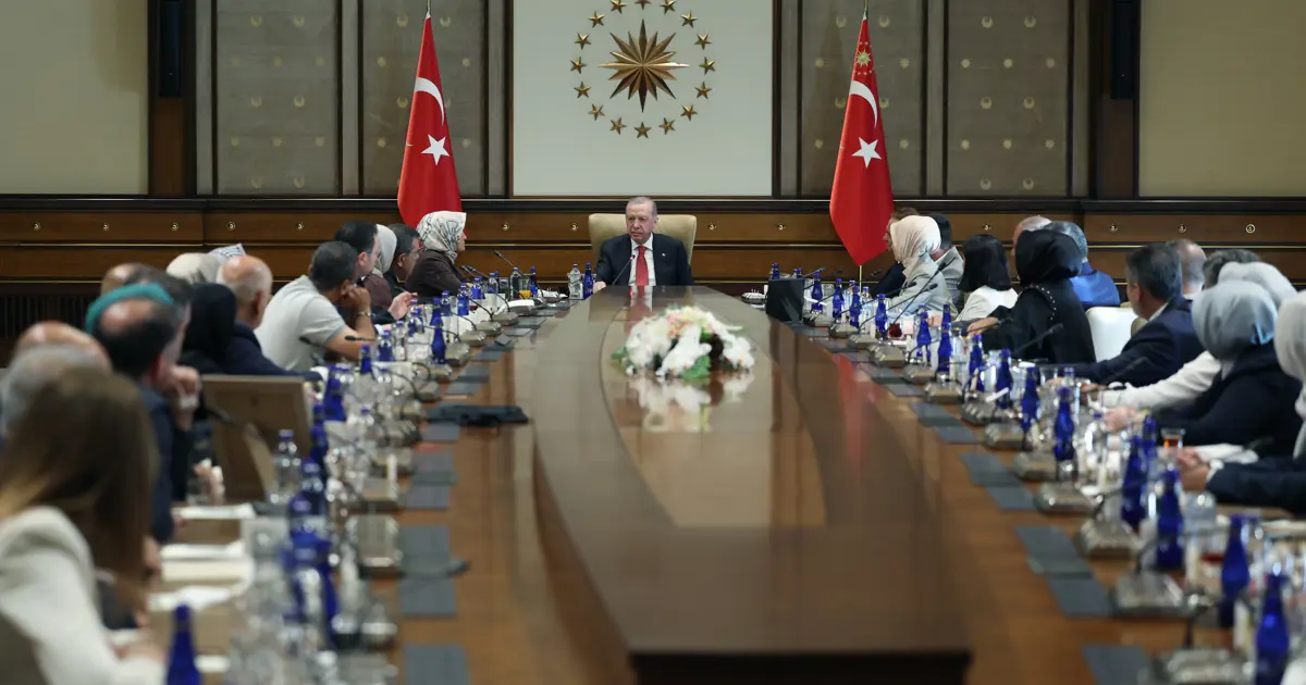 Kahramanmaraş’taki Okul Saldırısı: Erdoğan, Hayatını Kaybeden Öğrencilerin Ailelerini Ağırladı