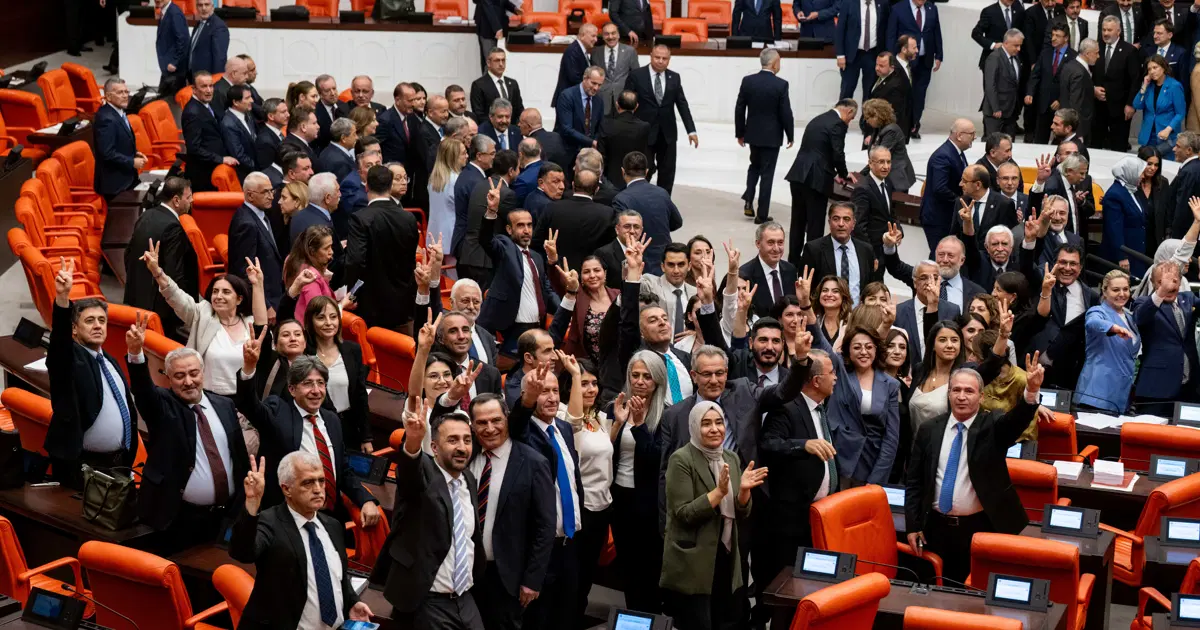 Çerçeve Yasa Oylamasında Sarsıcı Detaylar: Hangi İsimler Ret Oyu Verdi?