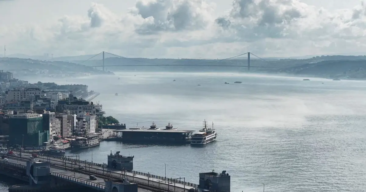 İstanbul’da Sürpriz Yağmur Kapıda, Hafta Ortasında Bunaltıcı Sıcaklıklar Başlıyor!
