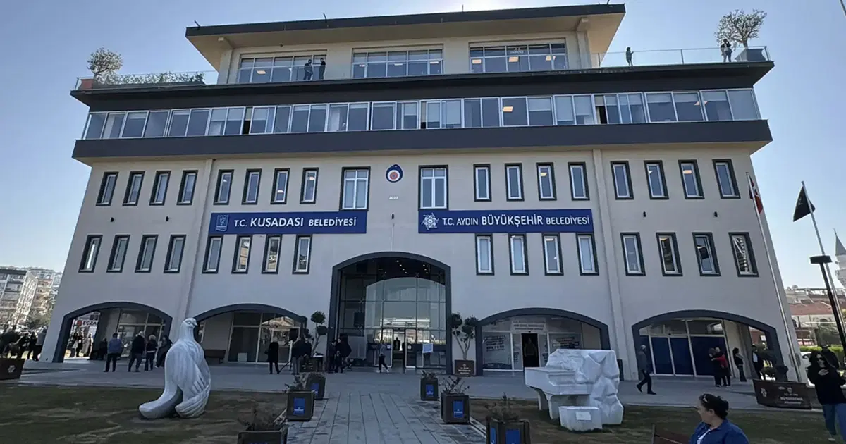 Kuşadası’nda Şok Operasyon: Yeni Partili Milletvekilinin Kızı ve Damadı Gözaltında!