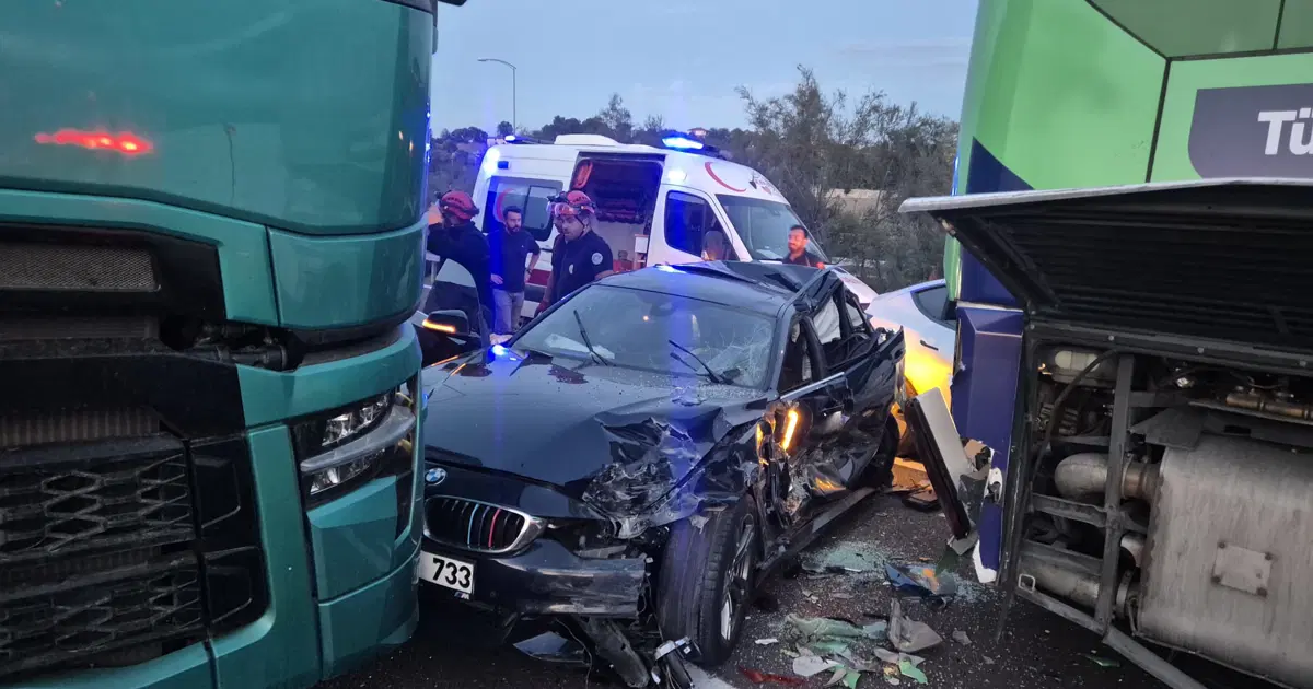 İstanbul-İzmir Otoyolu’nda Korkunç Zincirleme Kaza: 11 Yaralı!