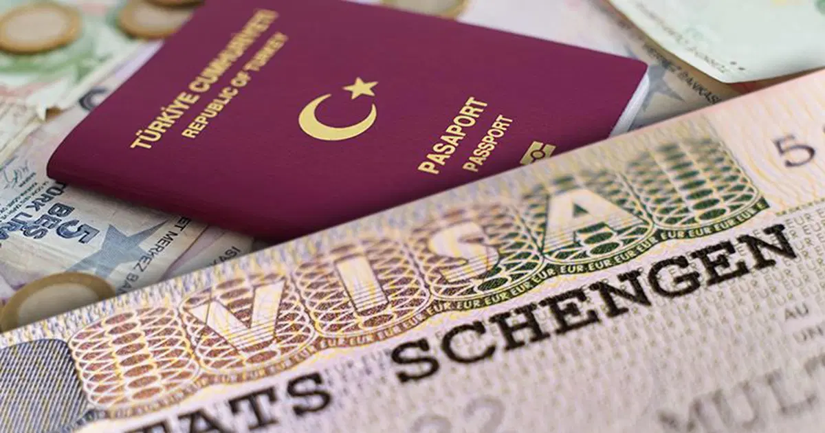 TIR Şoförlerinden Schengen Protestosu: “Göçmen Muamelesine Son Verilsin!”