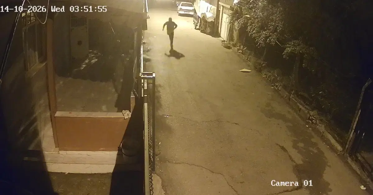 Evini Zannettiği Yerin Kapısını Kırarak Girdi!