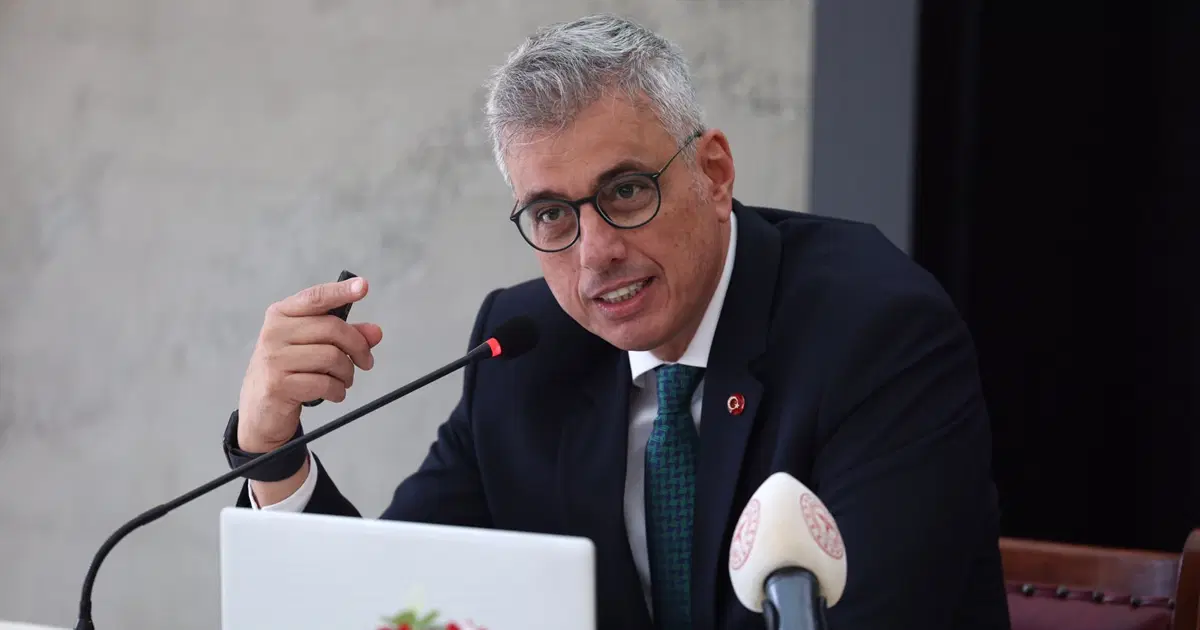 Türkiye’deki Gençlerin Üçte Biri Sigara İçiyor!