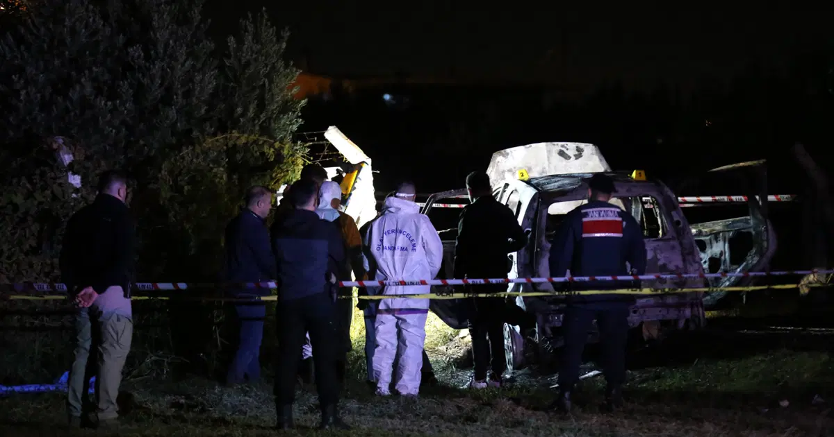 Manisa’da Korkunç Olay: Yanan Araçta Ceset Bulundu!