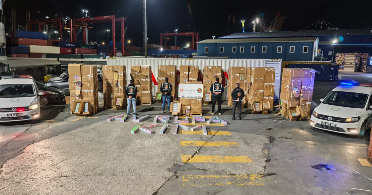 İstanbul’da Elektronik Sigara Operasyonu: 142 Bin Cihaz Ele Geçirildi!